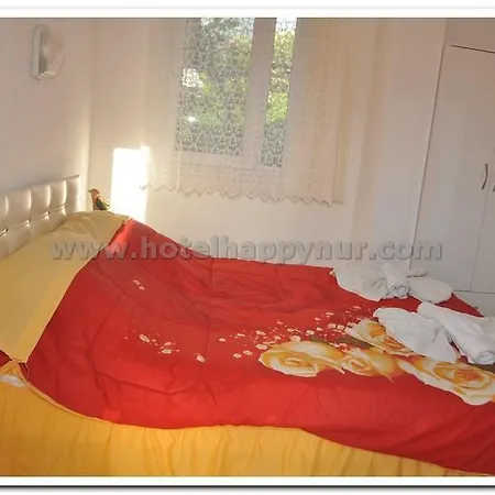 Happy Nur Otel 3*