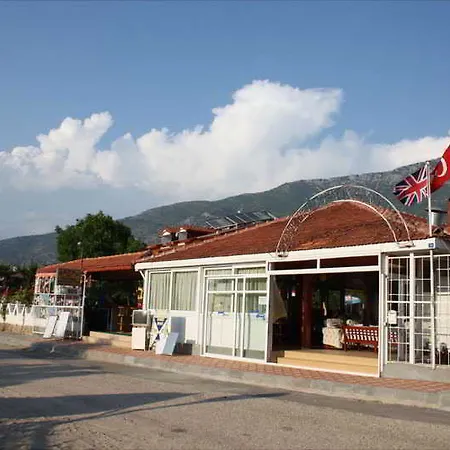 Happy Nur フェティエ